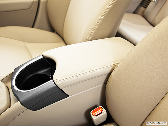 2015 Toyota Prius | Front center console with closed lid, from driver’s side looking down