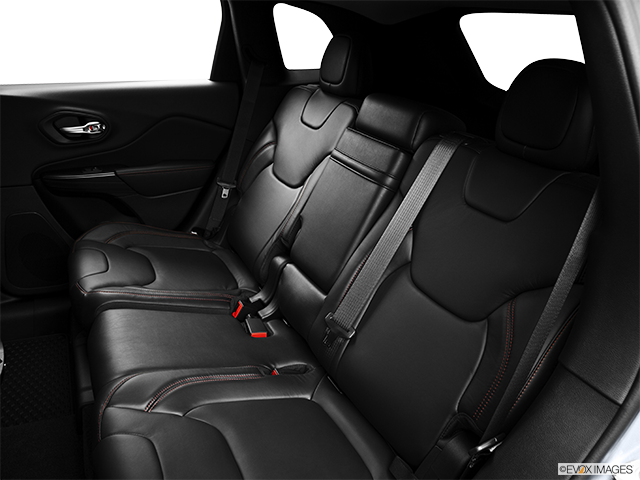 2015 Jeep Cherokee | Rear seats from Drivers Side