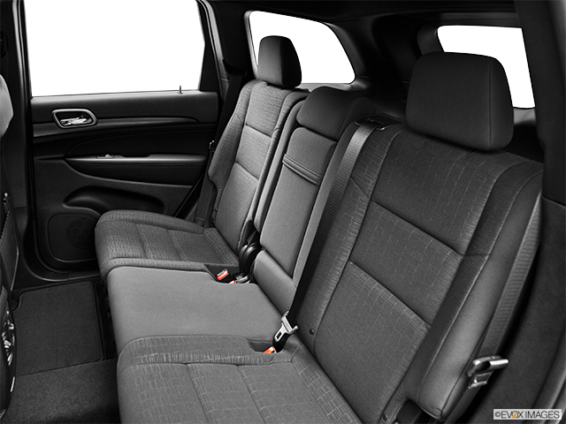 2015 Jeep Grand Cherokee | Rear seats from Drivers Side