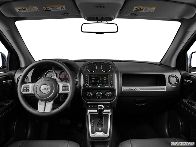 2015 Jeep Compass | Centered wide dash shot