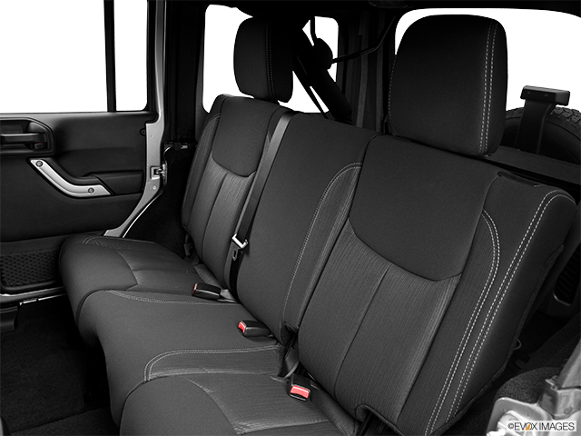 2015 Jeep Wrangler Unlimited | Rear seats from Drivers Side