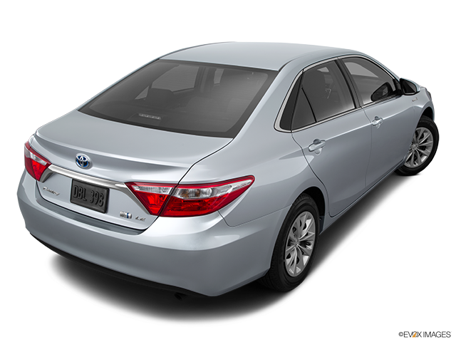 2015 Toyota Camry Hybride | Rear 3/4 angle view