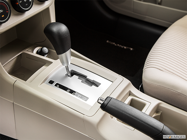 2015 Mitsubishi Lancer Ralliart | Gear shifter/center console