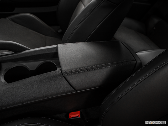 2015 Chevrolet Camaro | Front center console with closed lid, from driver’s side looking down