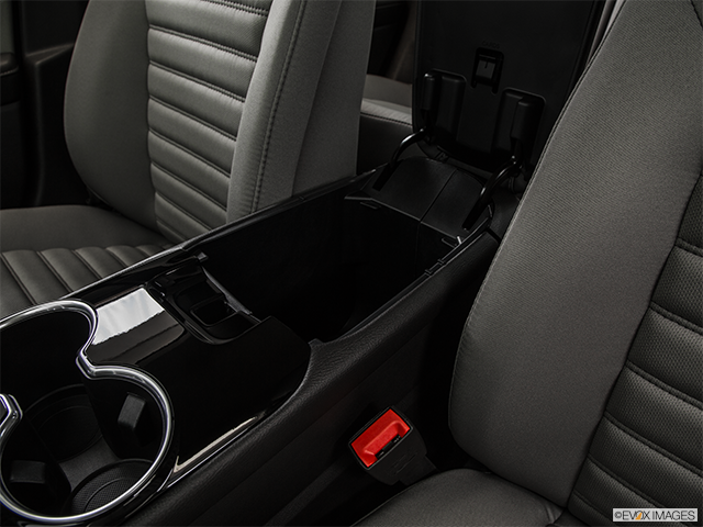 2015 Ford Fusion | Front center divider