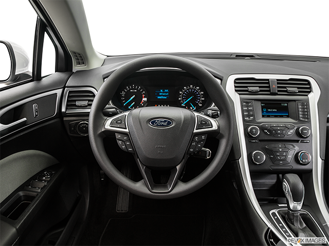 2015 Ford Fusion | Steering wheel/Center Console