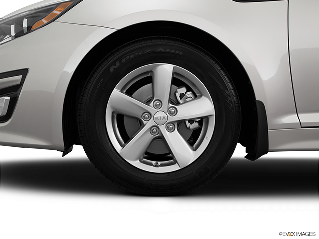 2015 Kia Optima | Front Drivers side wheel at profile