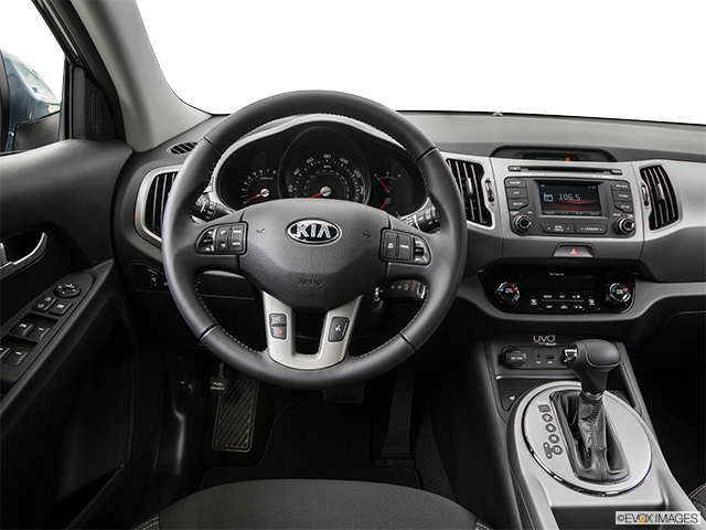 2015 Kia Sportage | Steering wheel/Center Console