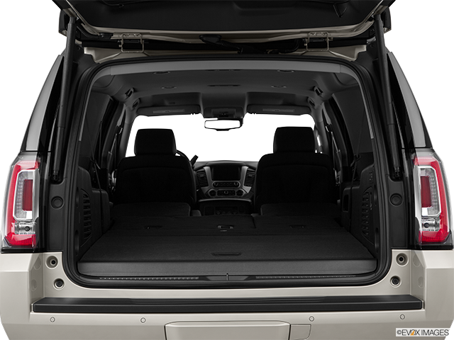 2015 GMC Yukon XL | Hatchback & SUV rear angle