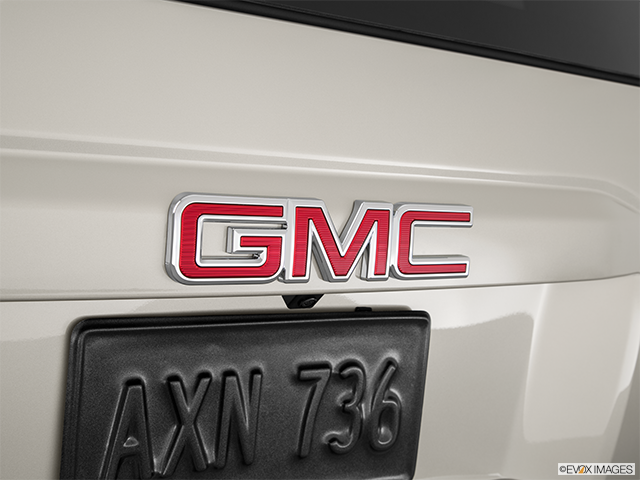 2015 GMC Yukon XL | Rear manufacturer badge/emblem