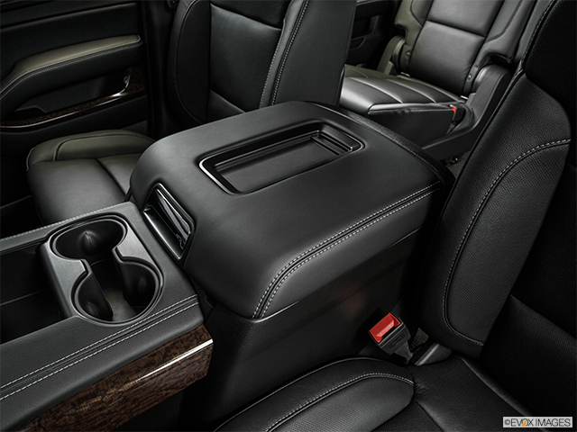 2015 GMC Yukon XL | Front center console with closed lid, from driver’s side looking down
