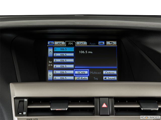 2015 Lexus RX 350 | Closeup of radio head unit