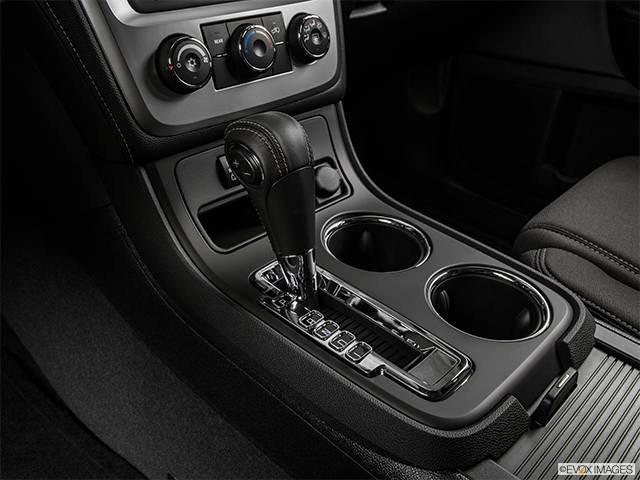 2015 GMC Acadia | Gear shifter/center console