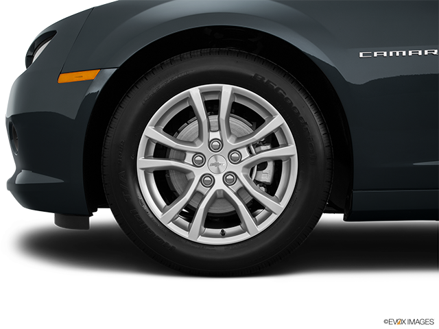 2015 Chevrolet Camaro | Front Drivers side wheel at profile