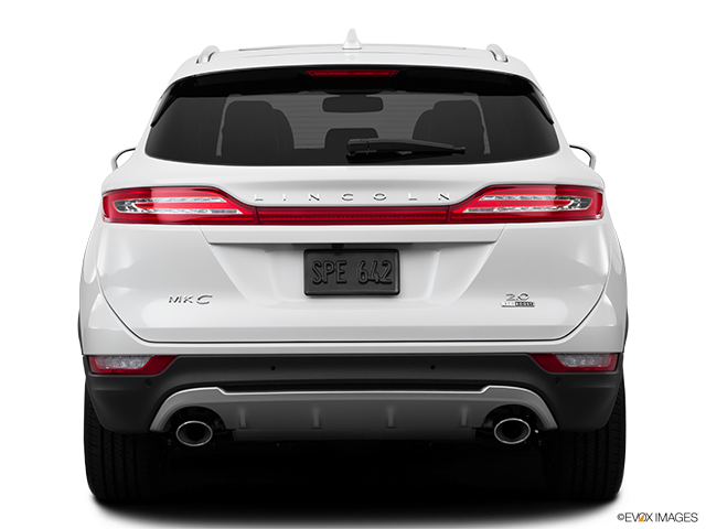 2015 Lincoln MKC | Low/wide rear