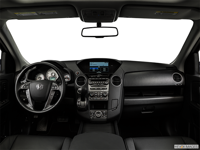 2015 Honda Pilot | Centered wide dash shot