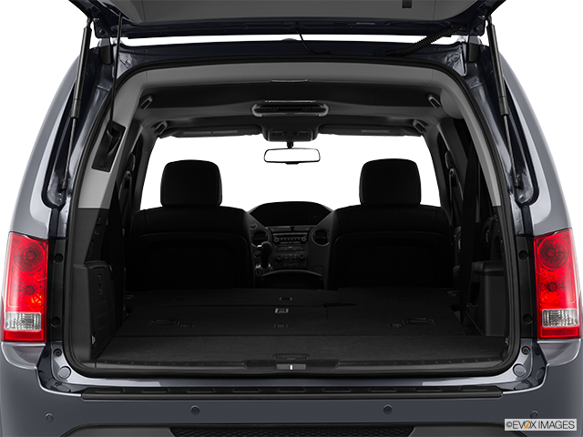 2015 Honda Pilot | Hatchback & SUV rear angle