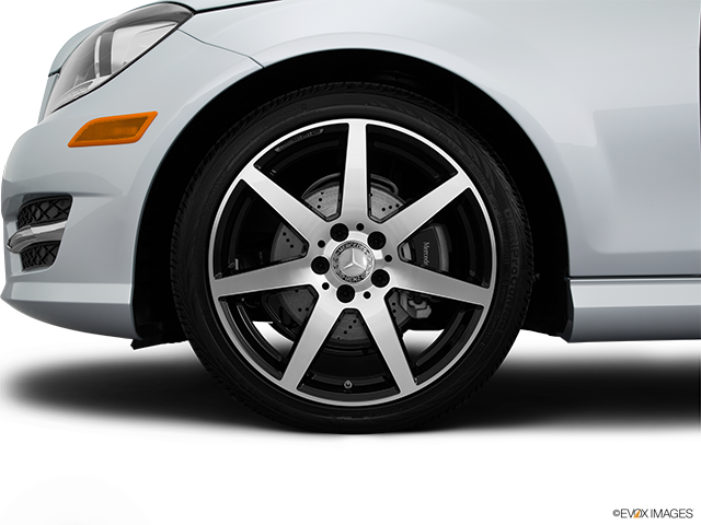 2015 Mercedes-Benz C-Class | Front Drivers side wheel at profile