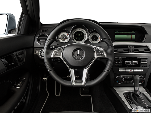 2015 Mercedes-Benz Classe C | Steering wheel/Center Console