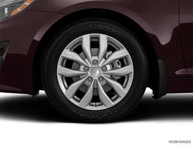 2015 Kia Optima | Front Drivers side wheel at profile