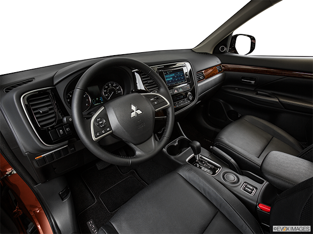 2015 Mitsubishi Outlander | Interior Hero (driver’s side)