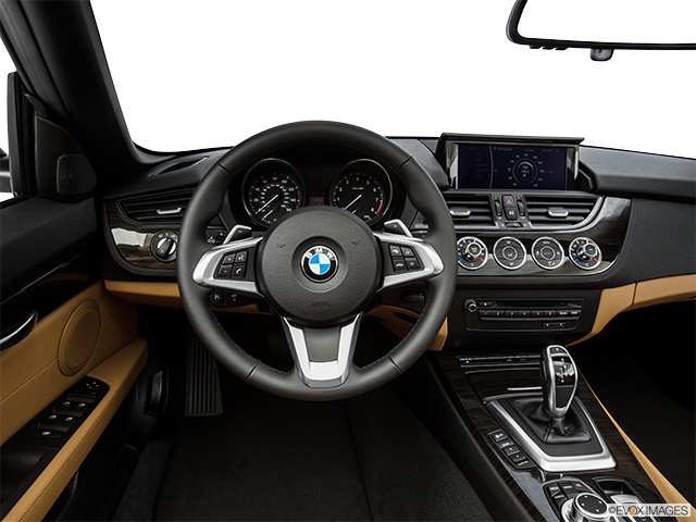 2015 BMW Z4 | Steering wheel/Center Console