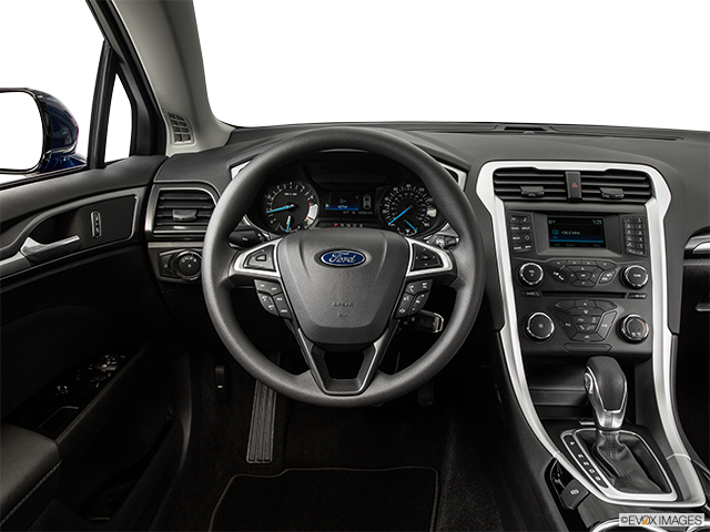 2015 Ford Fusion | Steering wheel/Center Console