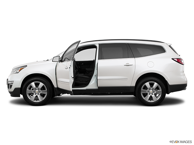 2015 Chevrolet Traverse | Driver's side profile with drivers side door open
