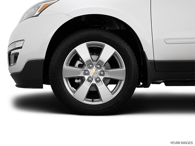 2015 Chevrolet Traverse | Front Drivers side wheel at profile