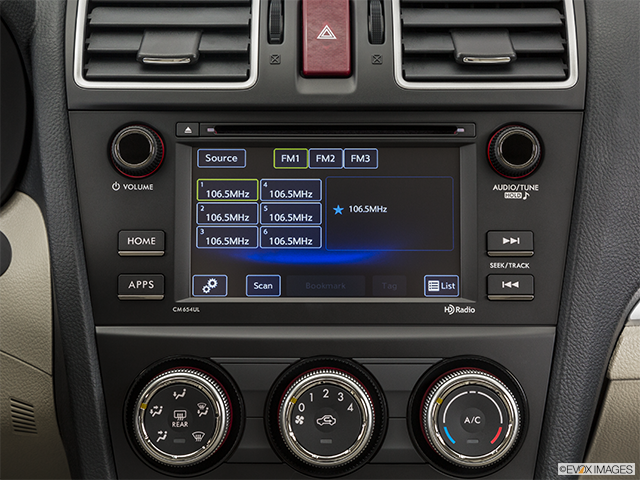 2015 Subaru Impreza | Closeup of radio head unit