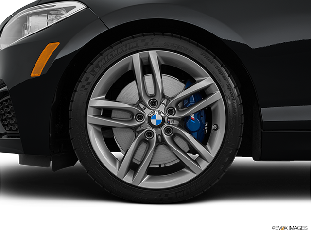2015 BMW 2 Series | Front Drivers side wheel at profile