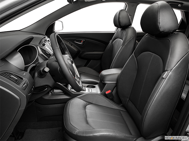 2015 Hyundai Tucson | Front seats from Drivers Side
