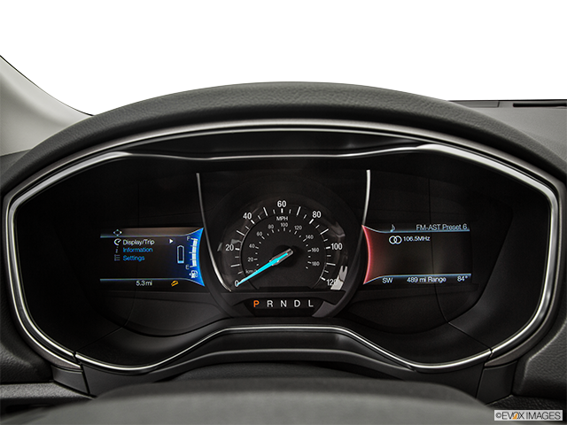 2015 Ford Fusion | Speedometer/tachometer
