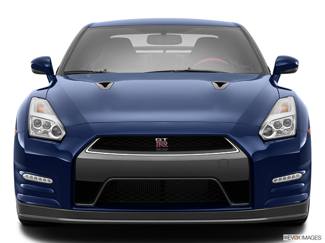 2015 Nissan GT-R | Low/wide front