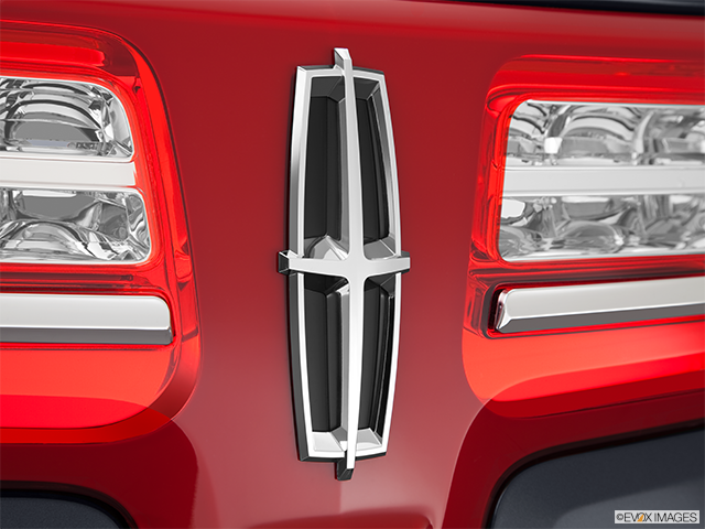 OEM 2013-2016 Lincoln MKS Driver Front Fender Emblem – Chrome Star Logo – Ford DA5Z-16178-B