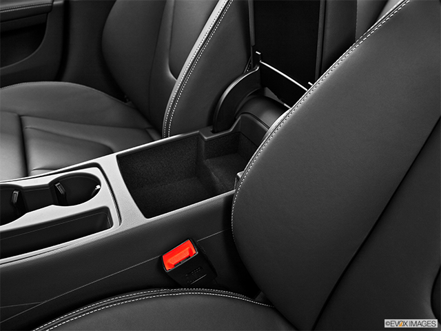 2015 Audi S4 | Front center divider