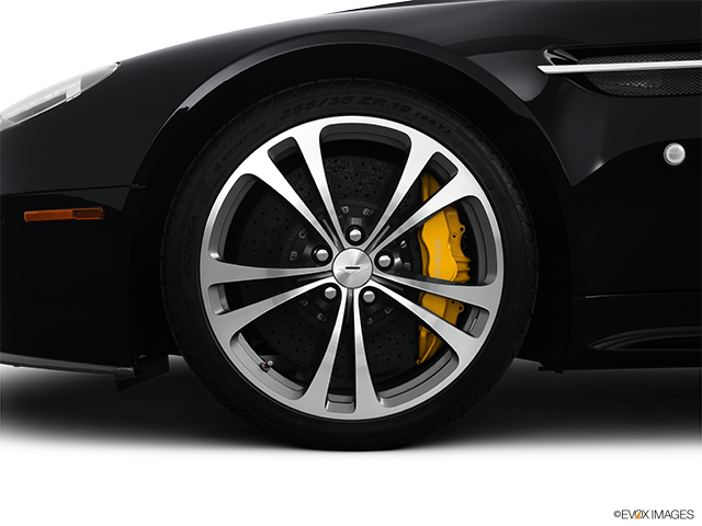 2017 Aston Martin V12 Vantage | Front Drivers side wheel at profile