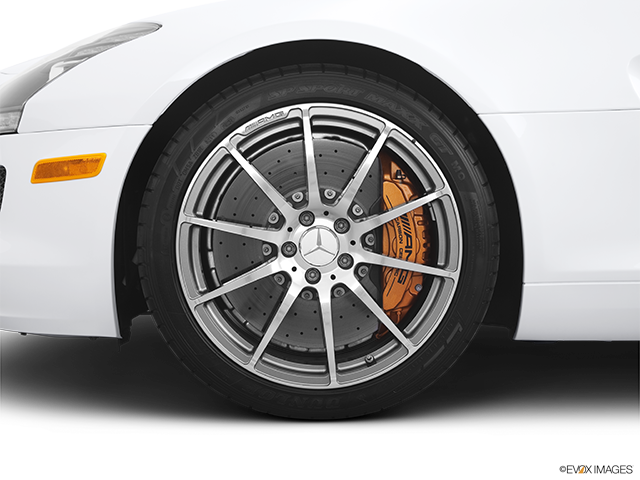 2015 Mercedes-Benz SLS AMG | Front Drivers side wheel at profile