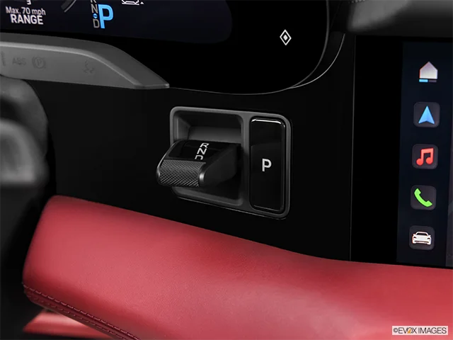 2027 Porsche Taycan | Gear shifter/center console