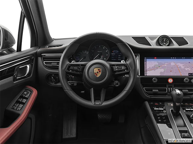 2027 Porsche Macan | Steering wheel/Center Console