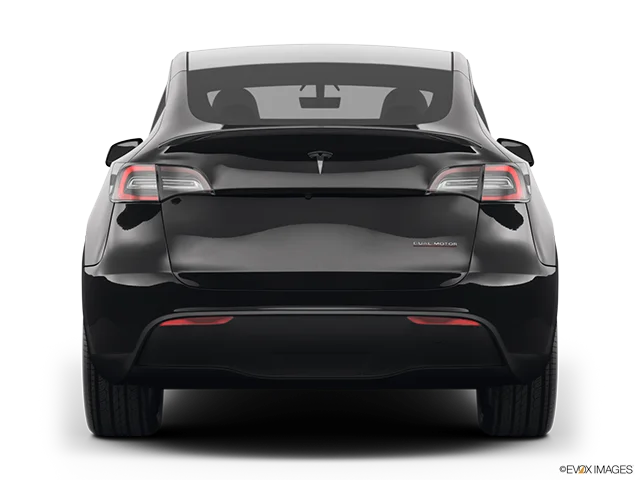 2026 Tesla Model Y | Low/wide rear